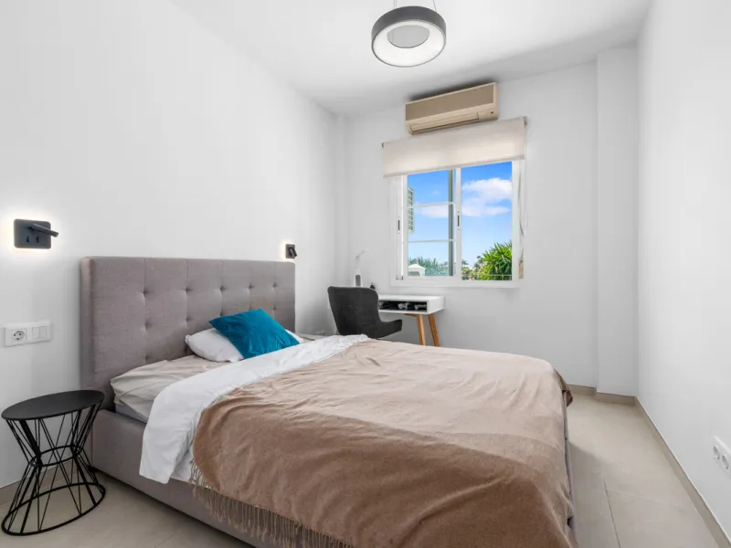 Stunning Fully Refurbished 4-Bedroom, 3-Bathroom Villa in Bel Air Cancelada