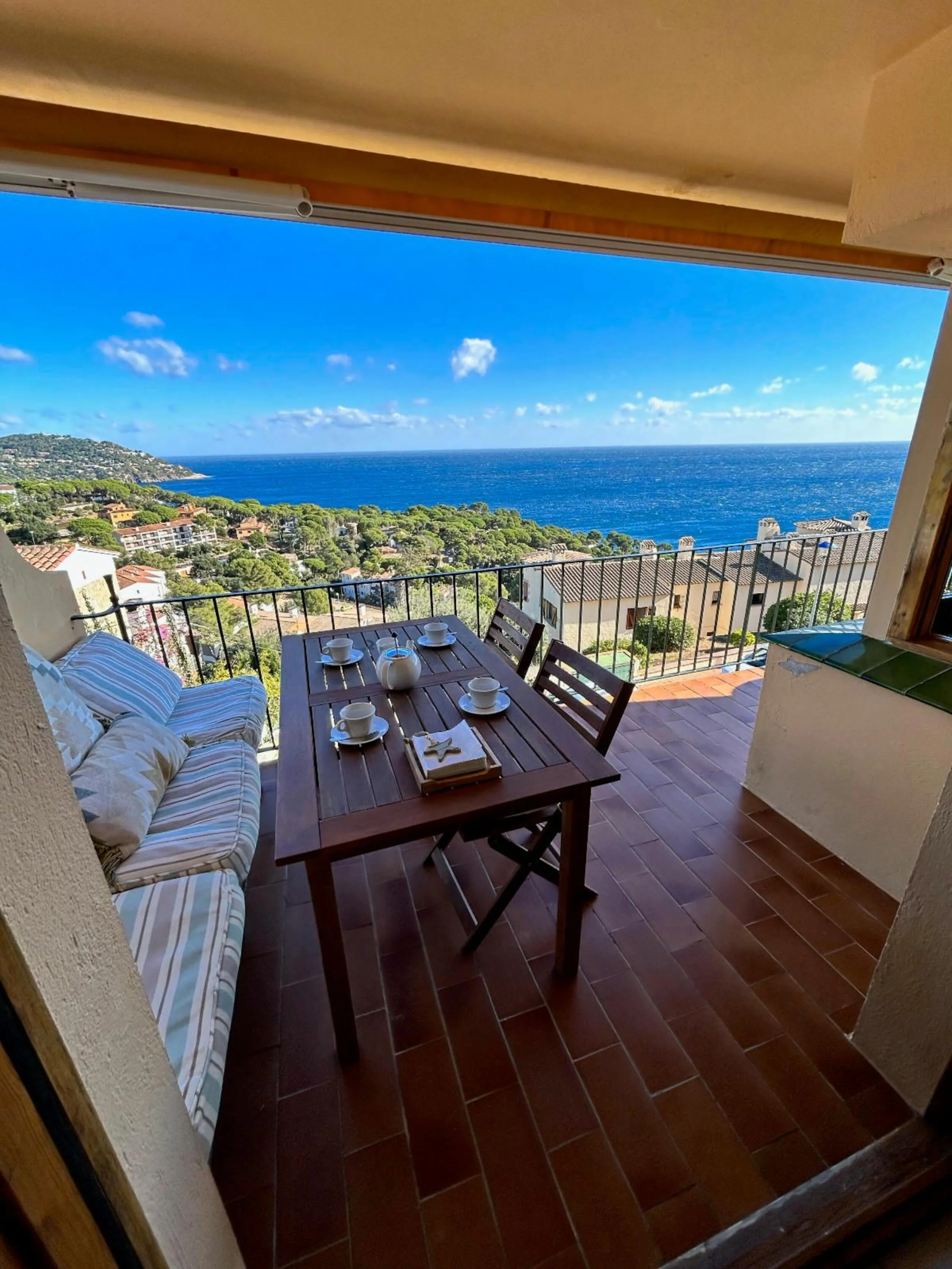 Exclusive Duplex Apartment with Sea Views and Tourist License in Calella de Palafrugell, Barcelona
