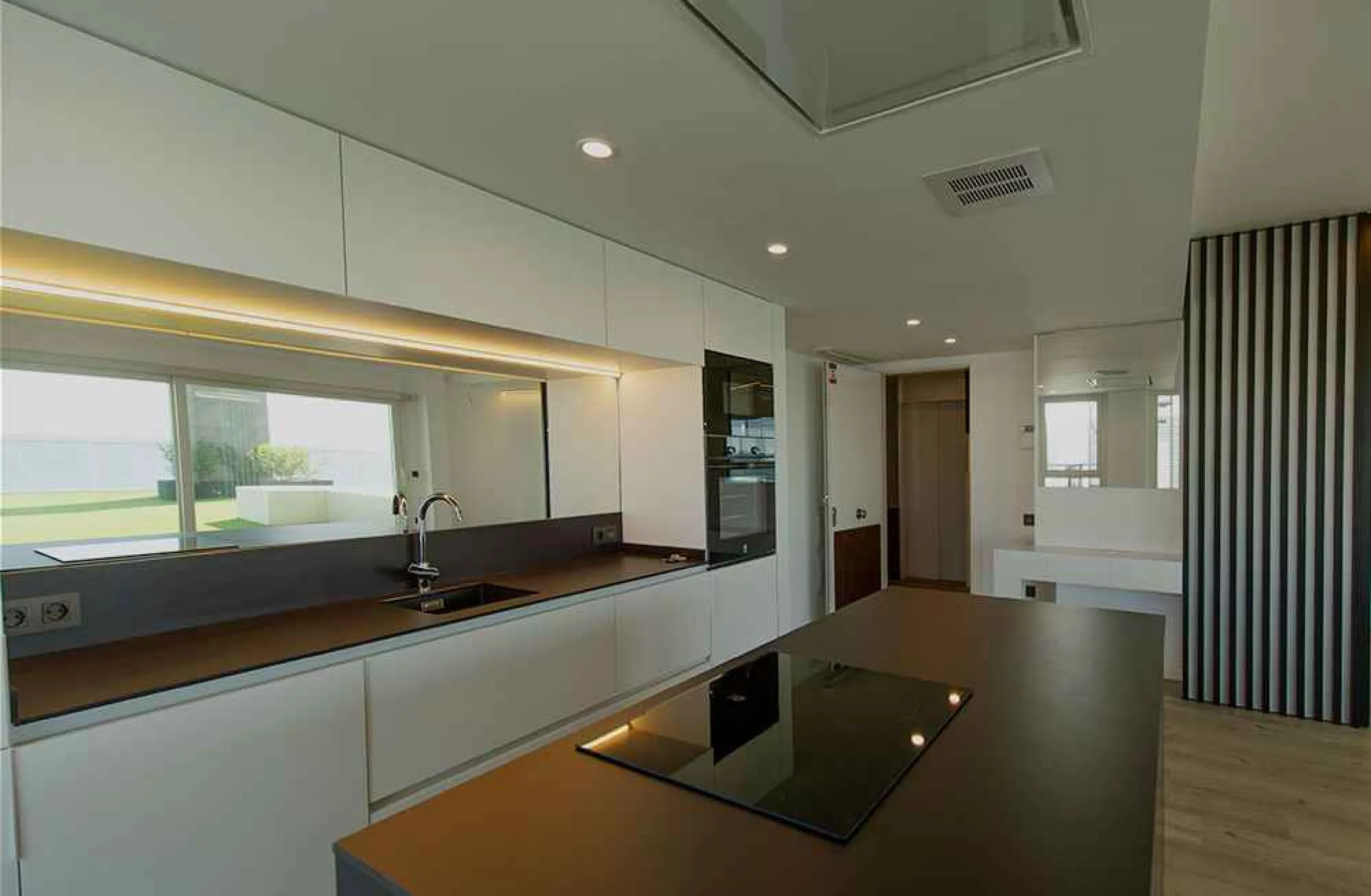 Contemporary Homes on the Seafront in Sant Andreu de Llavaneres, Barcelona