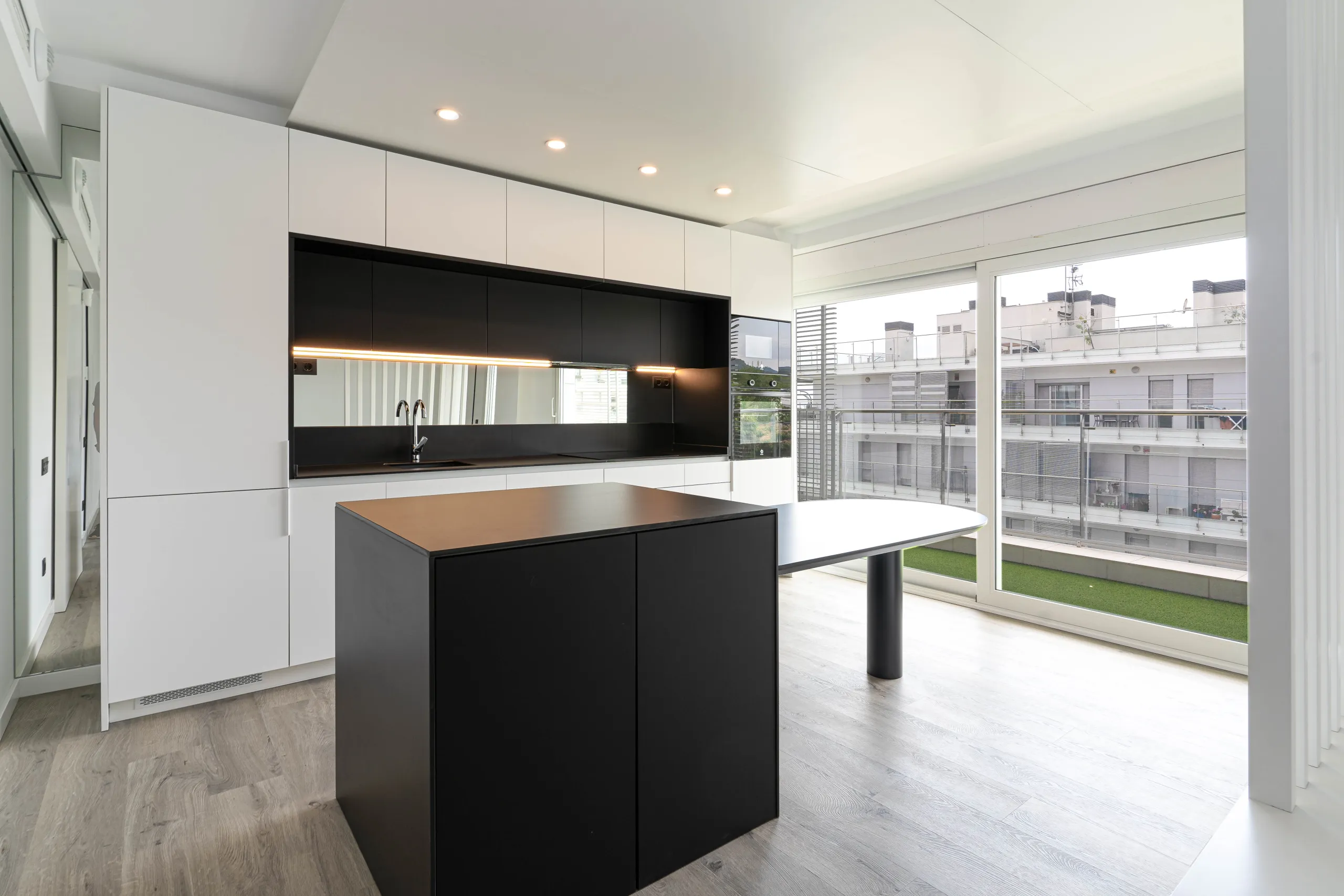 Contemporary Homes on the Seafront in Sant Andreu de Llavaneres, Barcelona