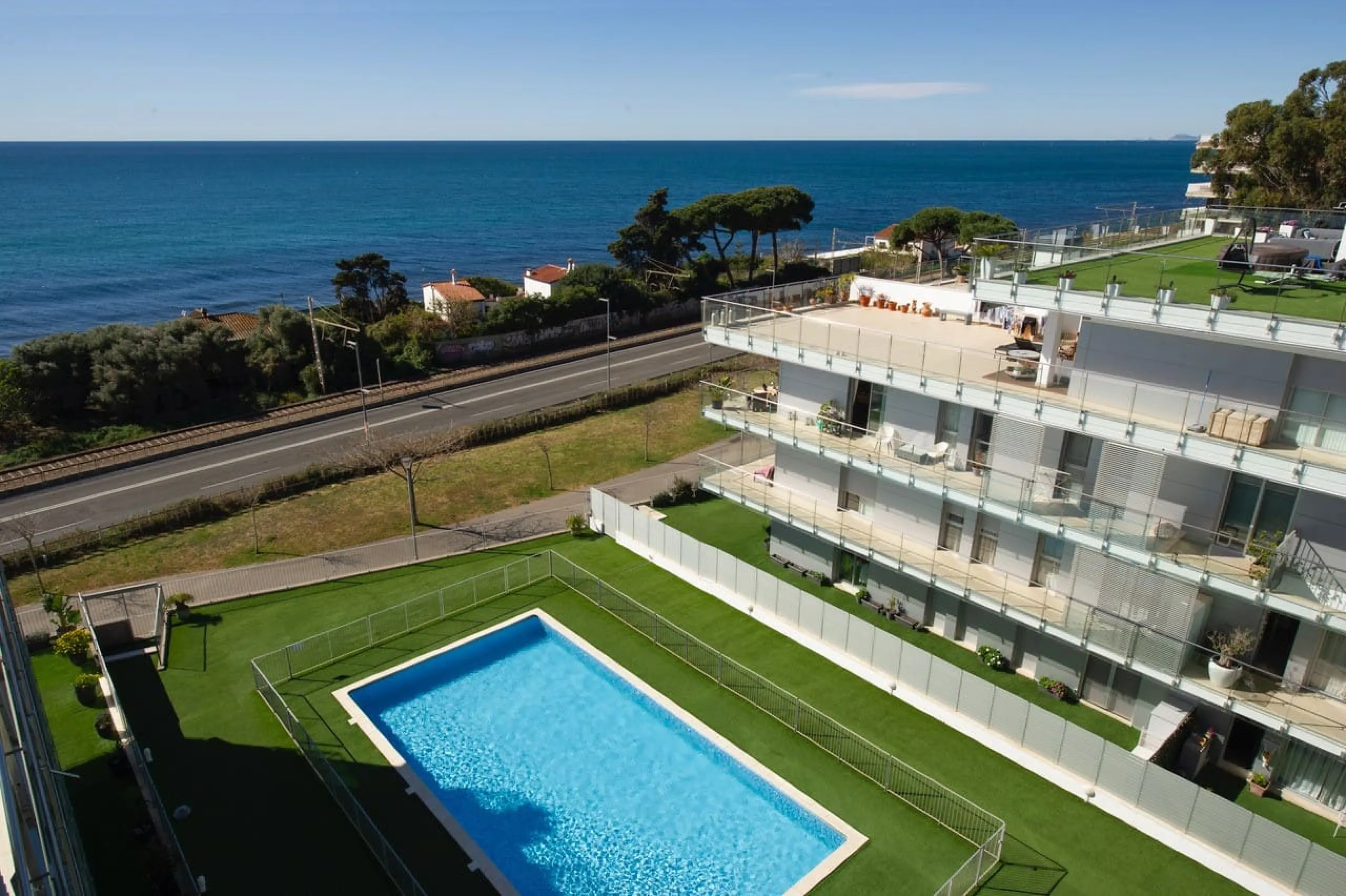Contemporary Homes on the Seafront in Sant Andreu de Llavaneres, Barcelona