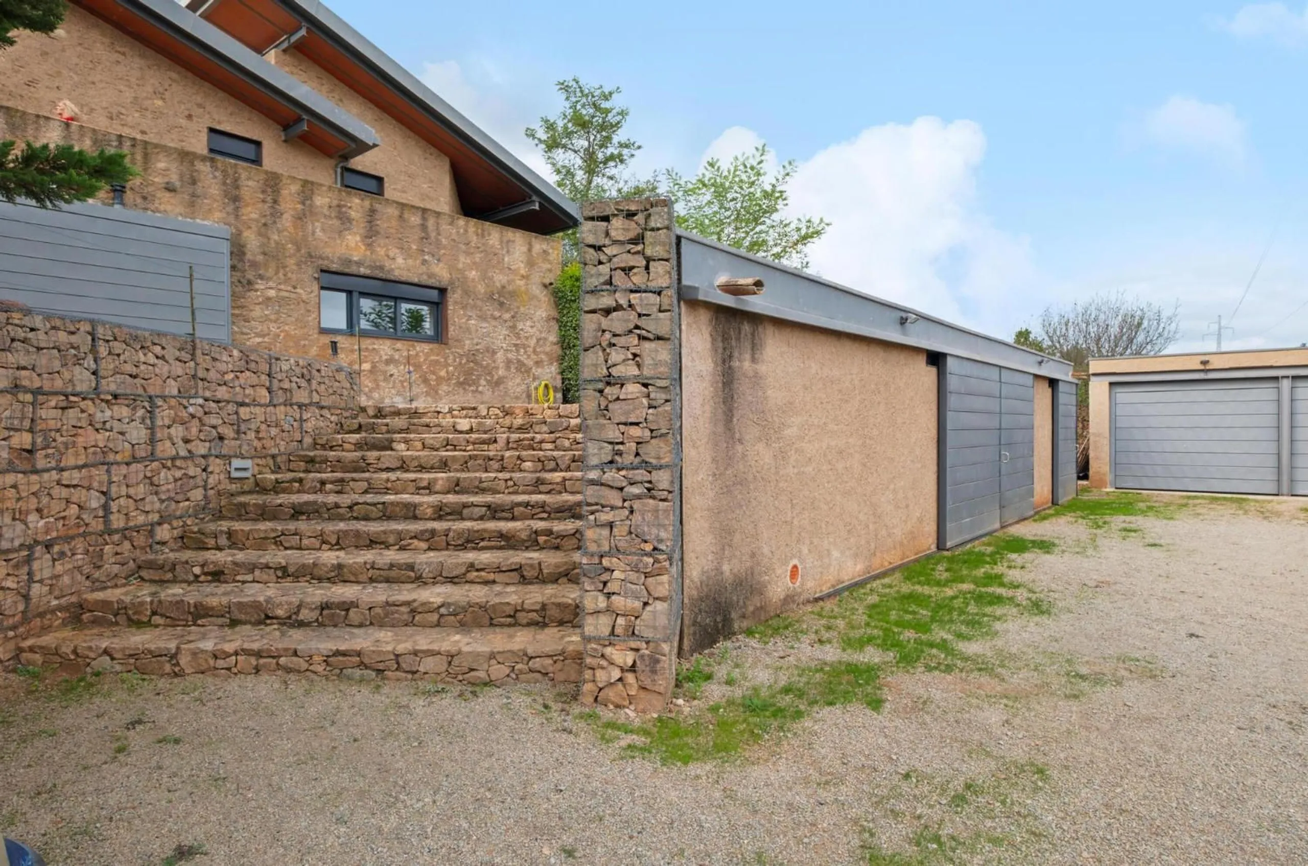 Cozy rustic-modern masia in the heart of Les Gavarres, Forallac