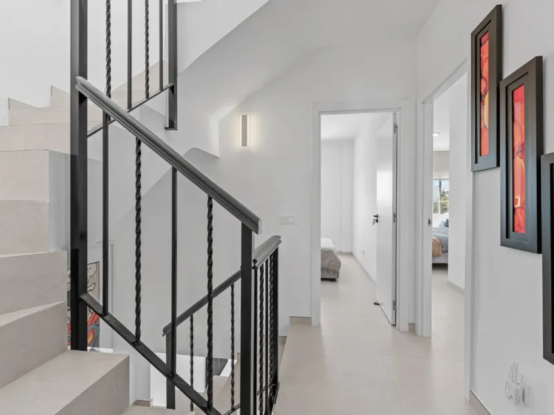 Stunning Fully Refurbished 4-Bedroom, 3-Bathroom Villa in Bel Air Cancelada