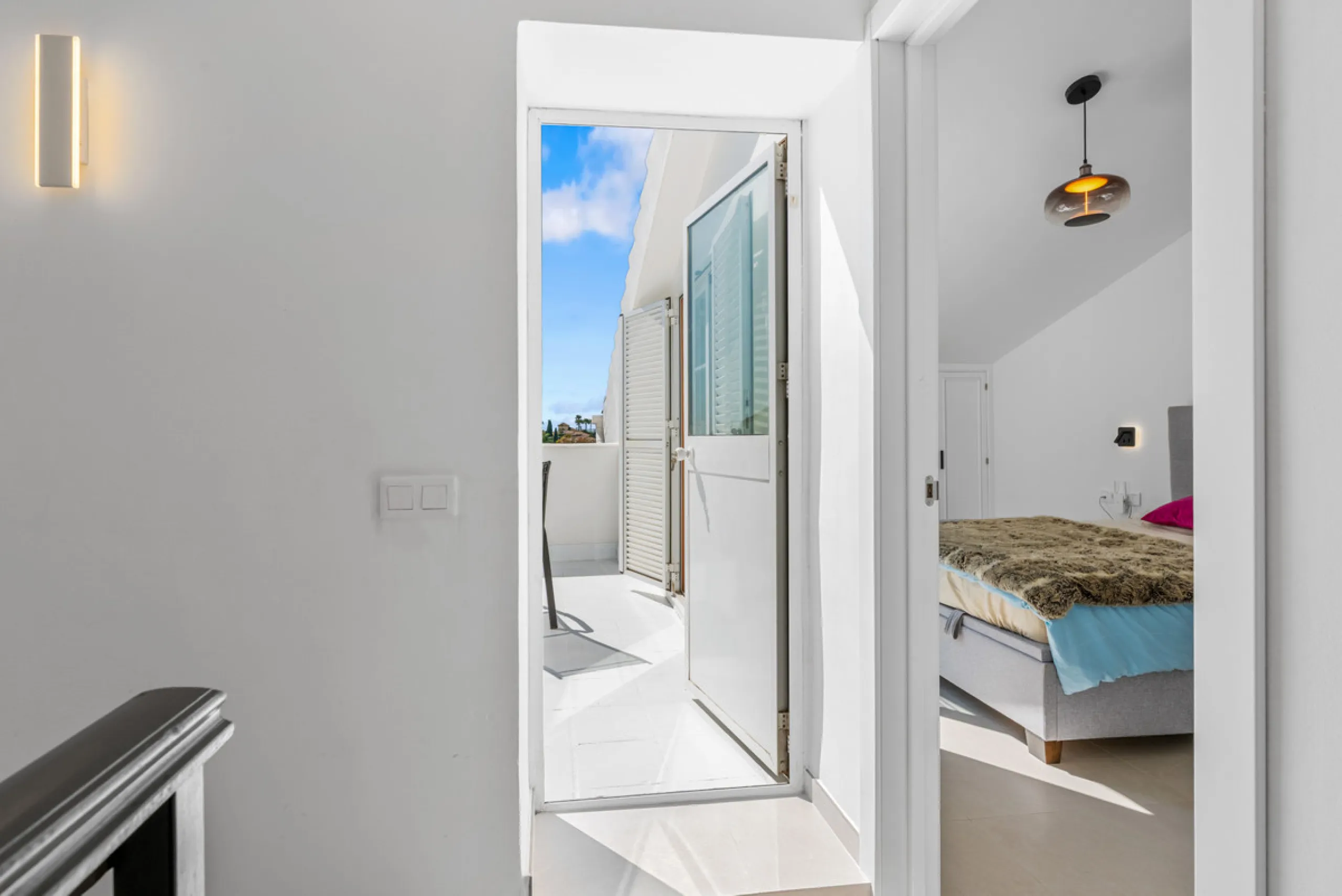 Stunning Fully Refurbished 4-Bedroom, 3-Bathroom Villa in Bel Air Cancelada