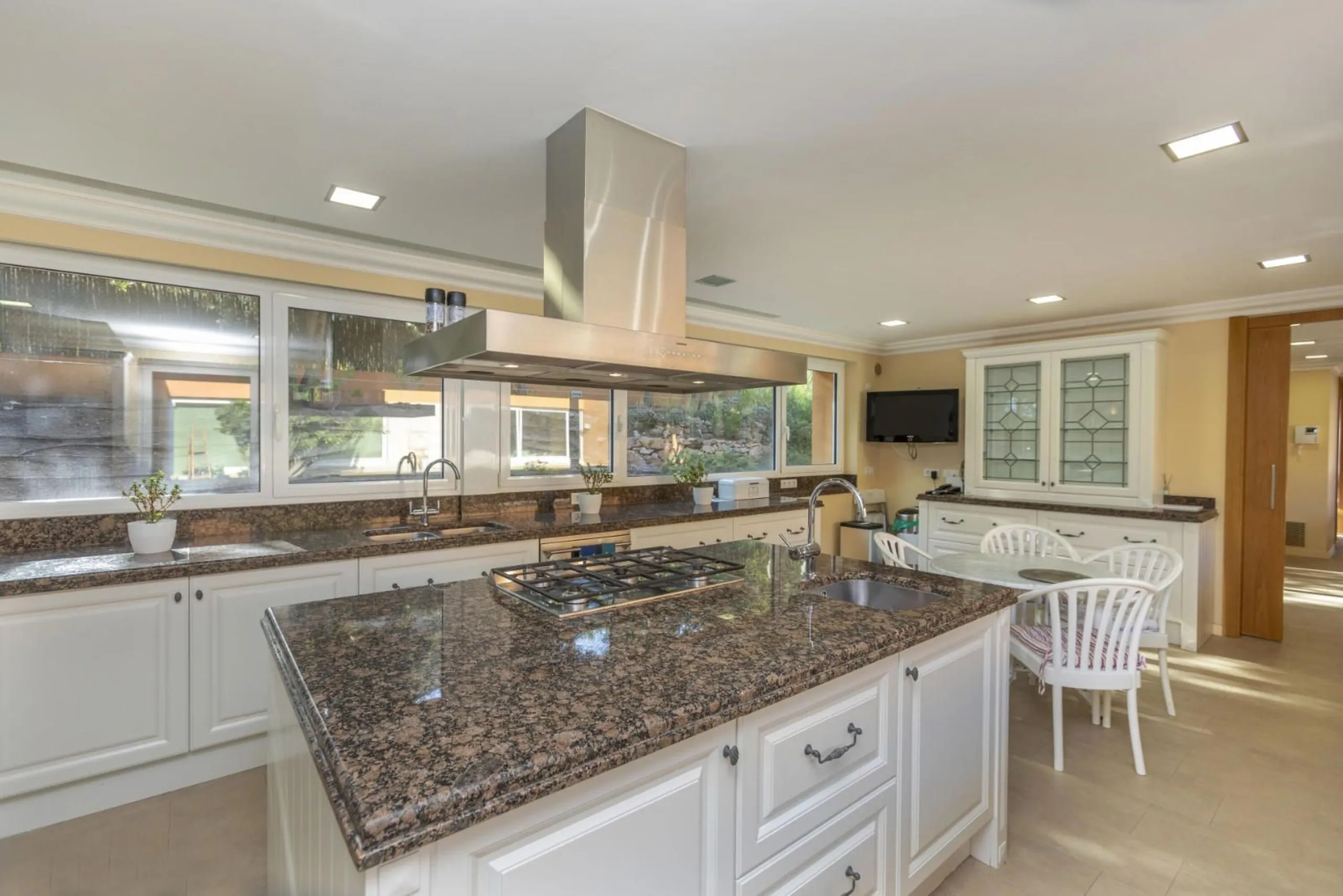 Exclusive Villa with Panoramic Sea Views and Luxurious Amenities in Begur, Costa Brava