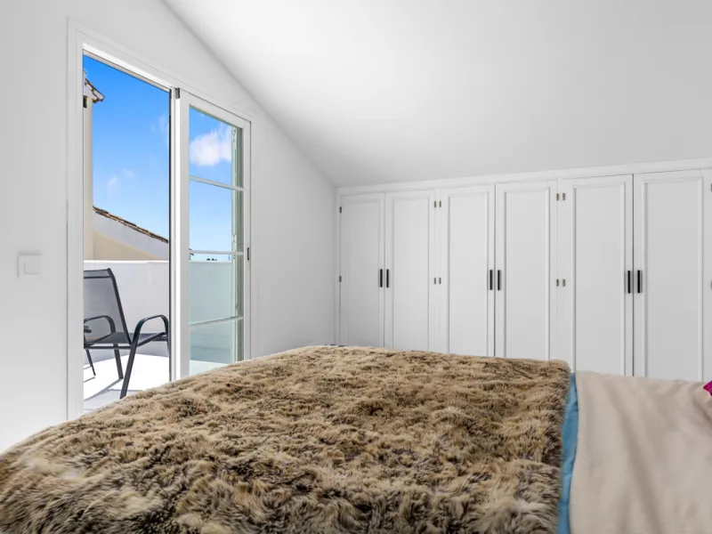 Stunning Fully Refurbished 4-Bedroom, 3-Bathroom Villa in Bel Air Cancelada
