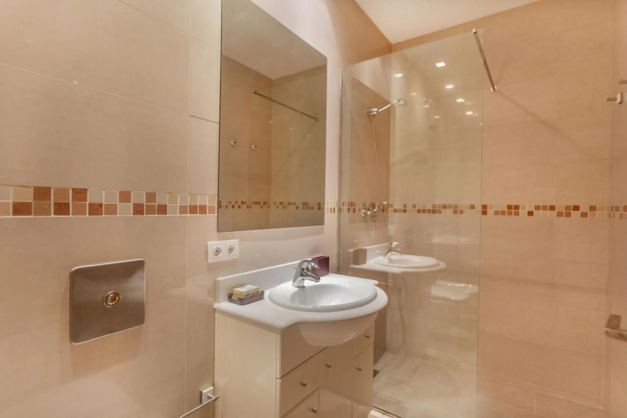 Exclusive Villa with Panoramic Sea Views and Luxurious Amenities in Begur, Costa Brava