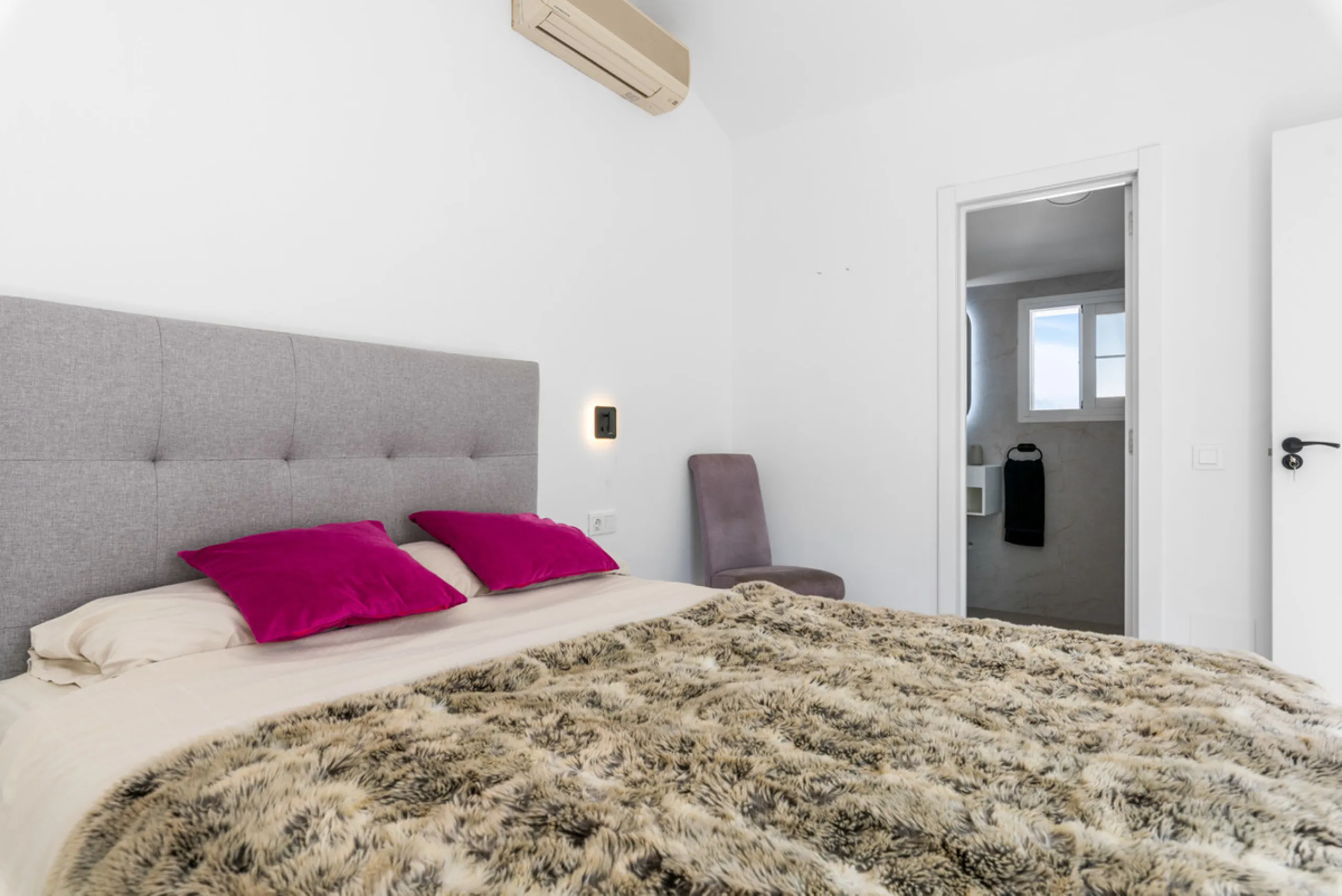 Stunning Fully Refurbished 4-Bedroom, 3-Bathroom Villa in Bel Air Cancelada