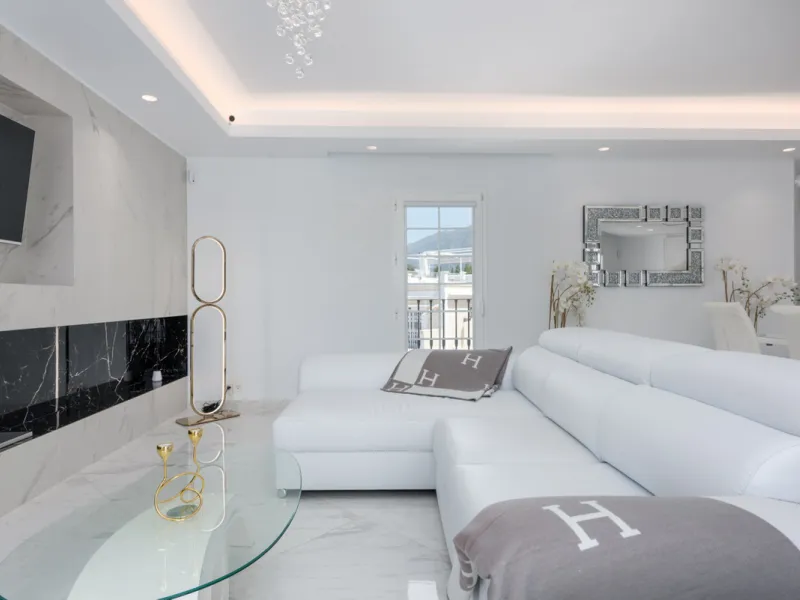 EXCLUSIVE – Luxury 3-Bedroom Townhouse with Sea, Golf and Mountain Views
