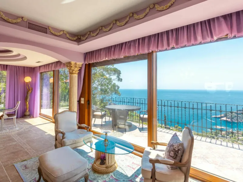 Exclusive Estate in the Heart of Begur, Costa Brava 