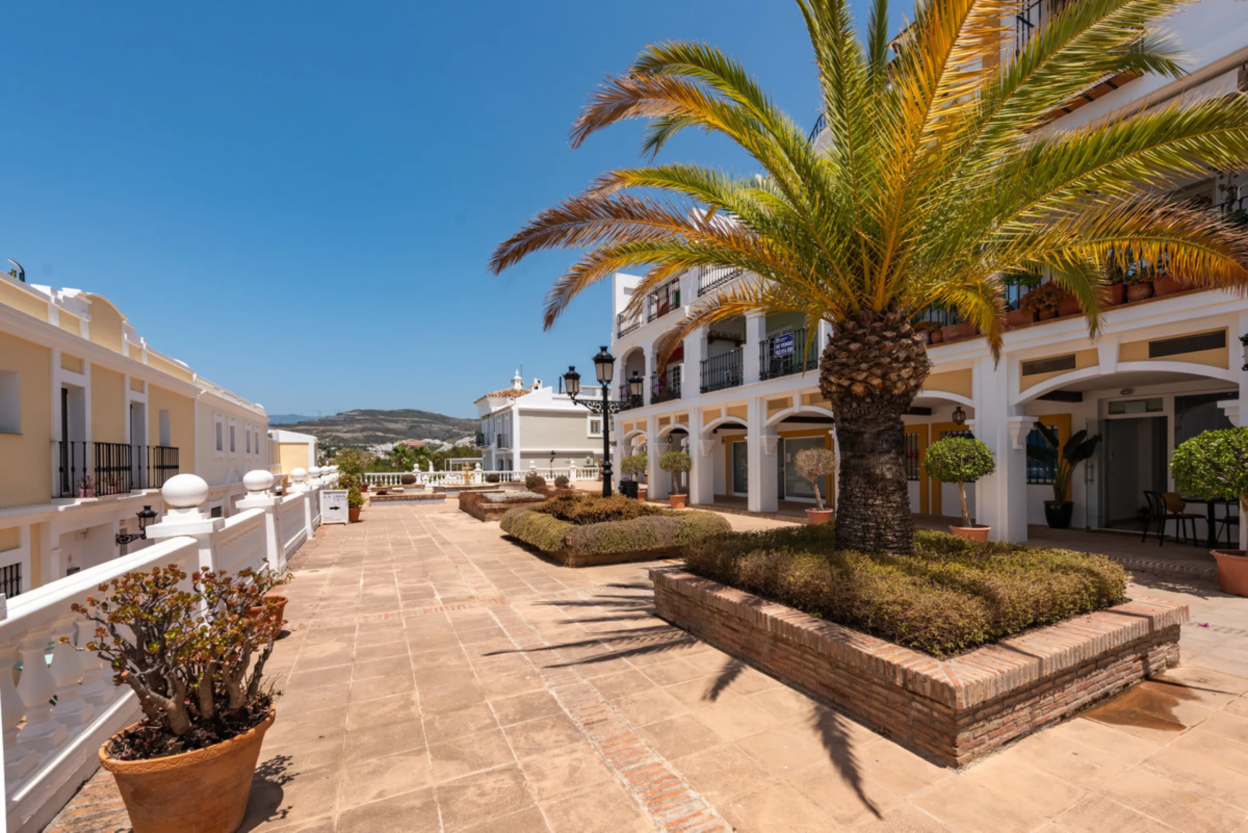 EXCLUSIVE – Luxury 3-Bedroom Townhouse with Sea, Golf and Mountain Views