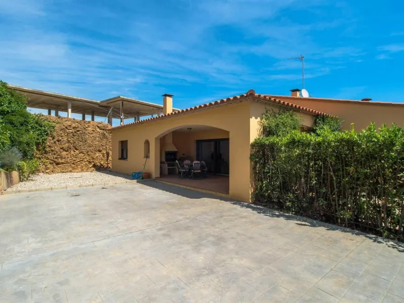 Spacious House with Pool and Terrace in the Quiet Begur Area, Costa Brava