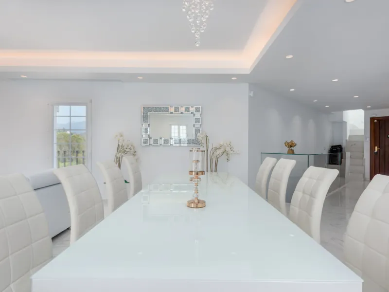 EXCLUSIVE – Luxury 3-Bedroom Townhouse with Sea, Golf and Mountain Views
