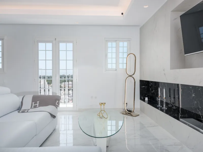 EXCLUSIVE – Luxury 3-Bedroom Townhouse with Sea, Golf and Mountain Views