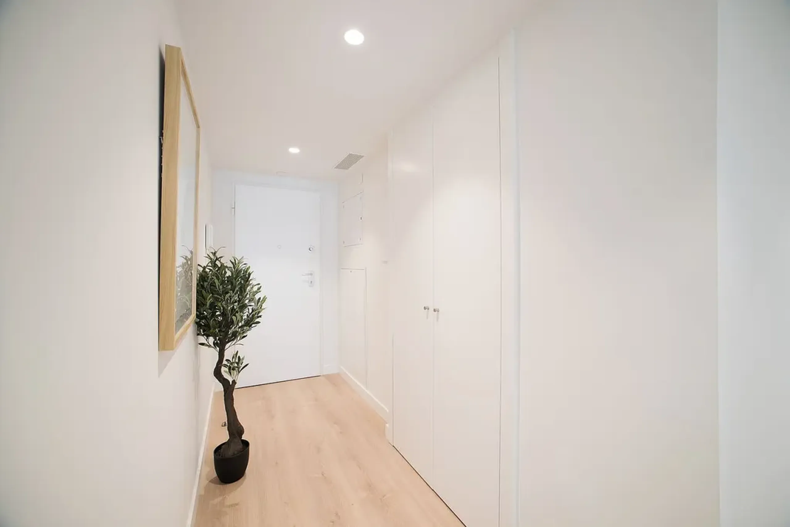 Cozy Apartments with Immediate Move-In Available in Horta Ginardo, Barcelona