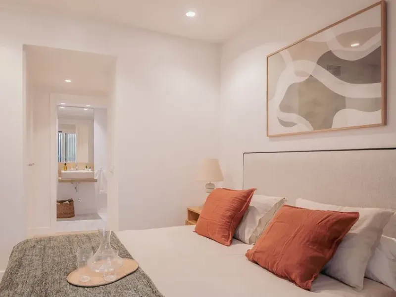 Cozy Apartments with Immediate Move-In Available in Horta Ginardo, Barcelona