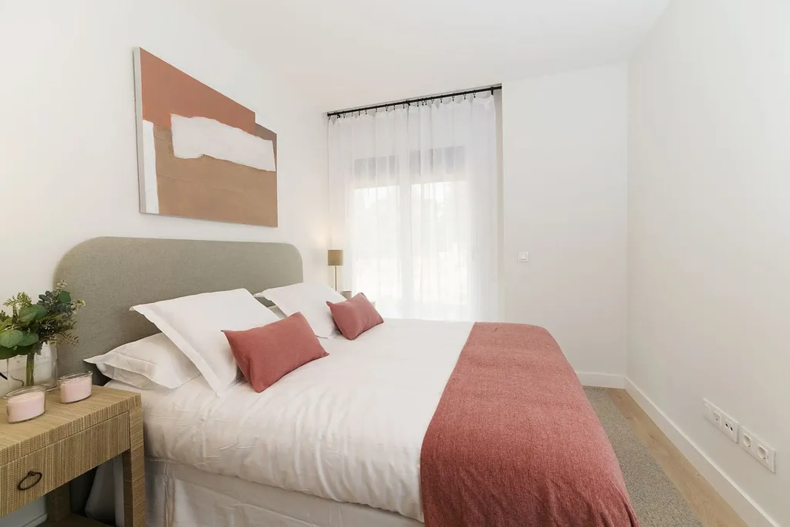 Cozy Apartments with Immediate Move-In Available in Horta Ginardo, Barcelona