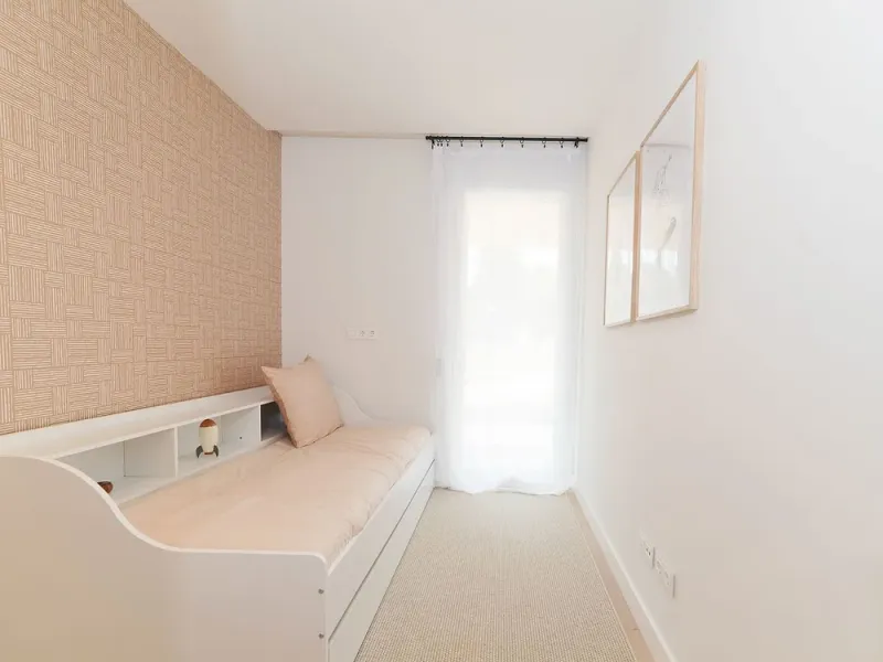 Cozy Apartments with Immediate Move-In Available in Horta Ginardo, Barcelona