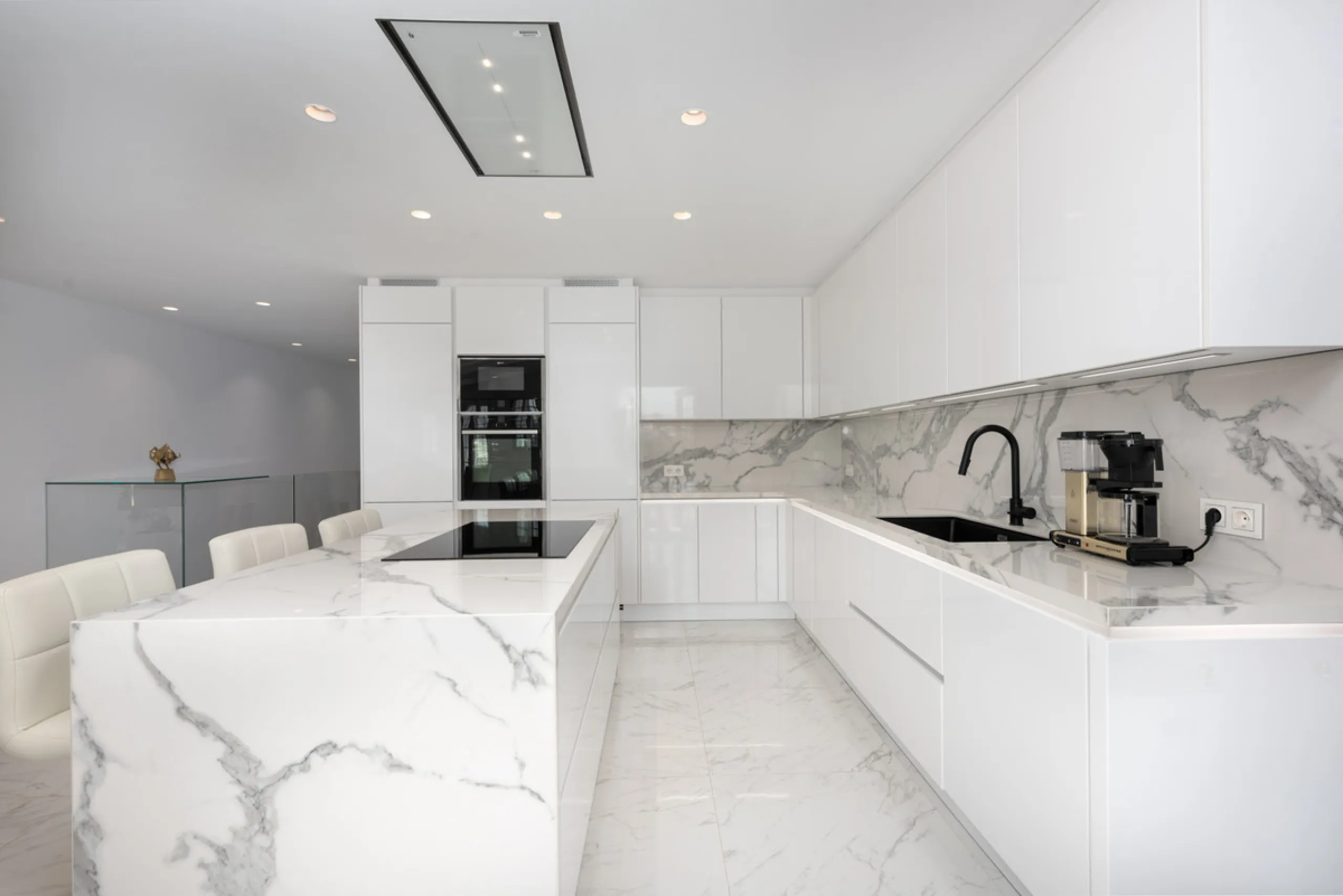 EXCLUSIVE – Luxury 3-Bedroom Townhouse with Sea, Golf and Mountain Views