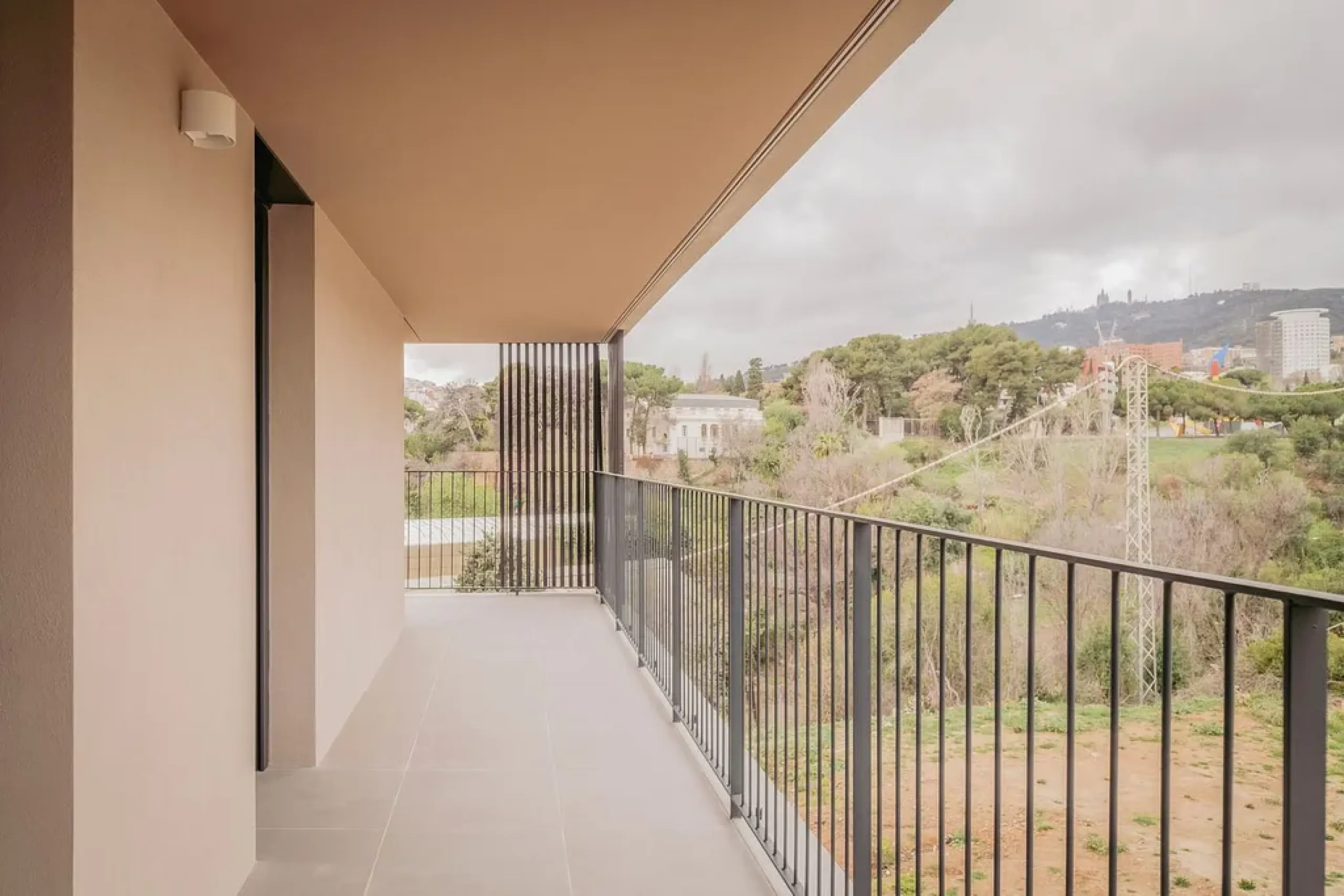 Cozy Apartments with Immediate Move-In Available in Horta Ginardo, Barcelona