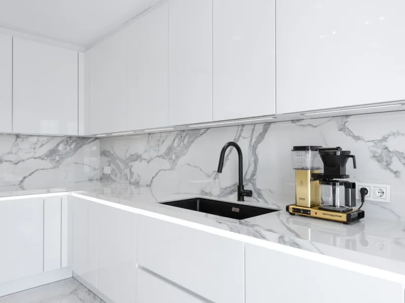 EXCLUSIVE – Luxury 3-Bedroom Townhouse with Sea, Golf and Mountain Views