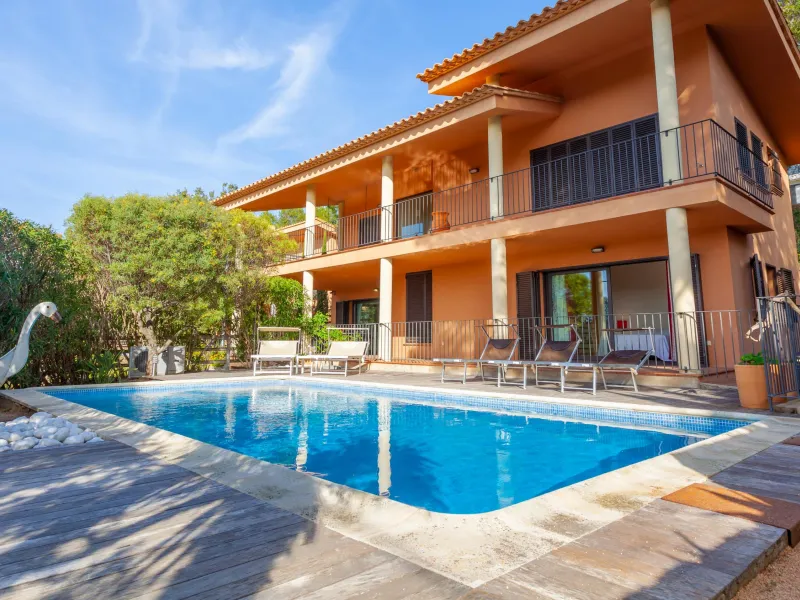 Beautiful villa with private pool located less than 1 kilometer from the beach in Tamariu, Costa Brava
