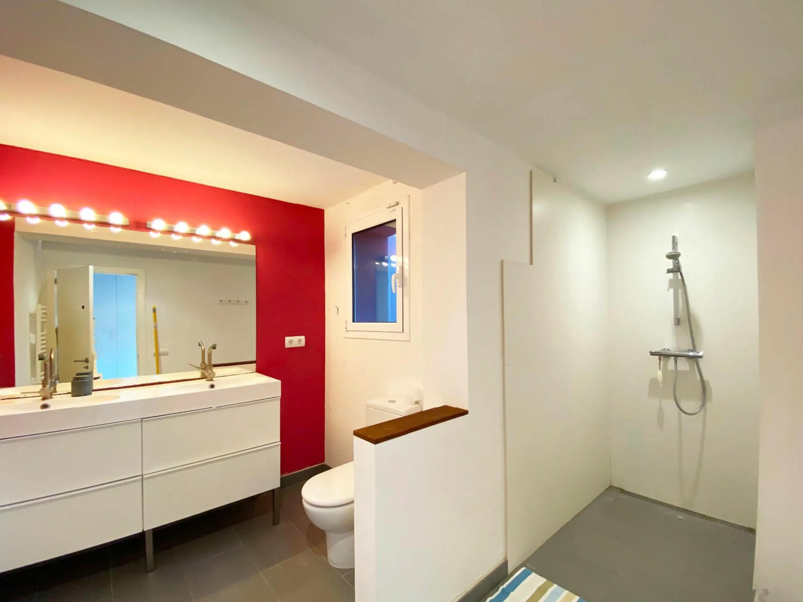 Modern Home in Begur, Just Minutes from Pals and Sa Riera Beaches, Costa Brava