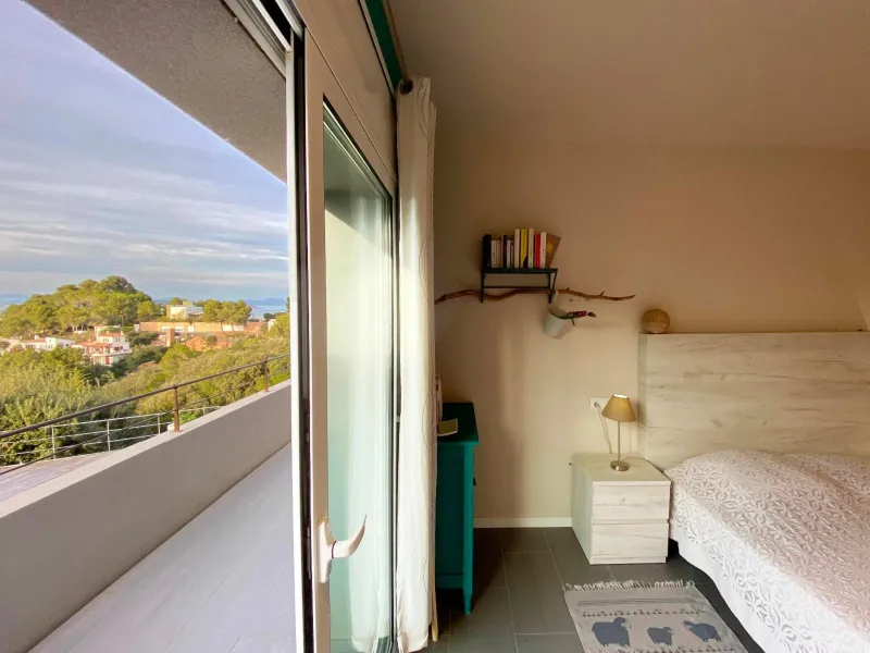 Modern Home in Begur, Just Minutes from Pals and Sa Riera Beaches, Costa Brava