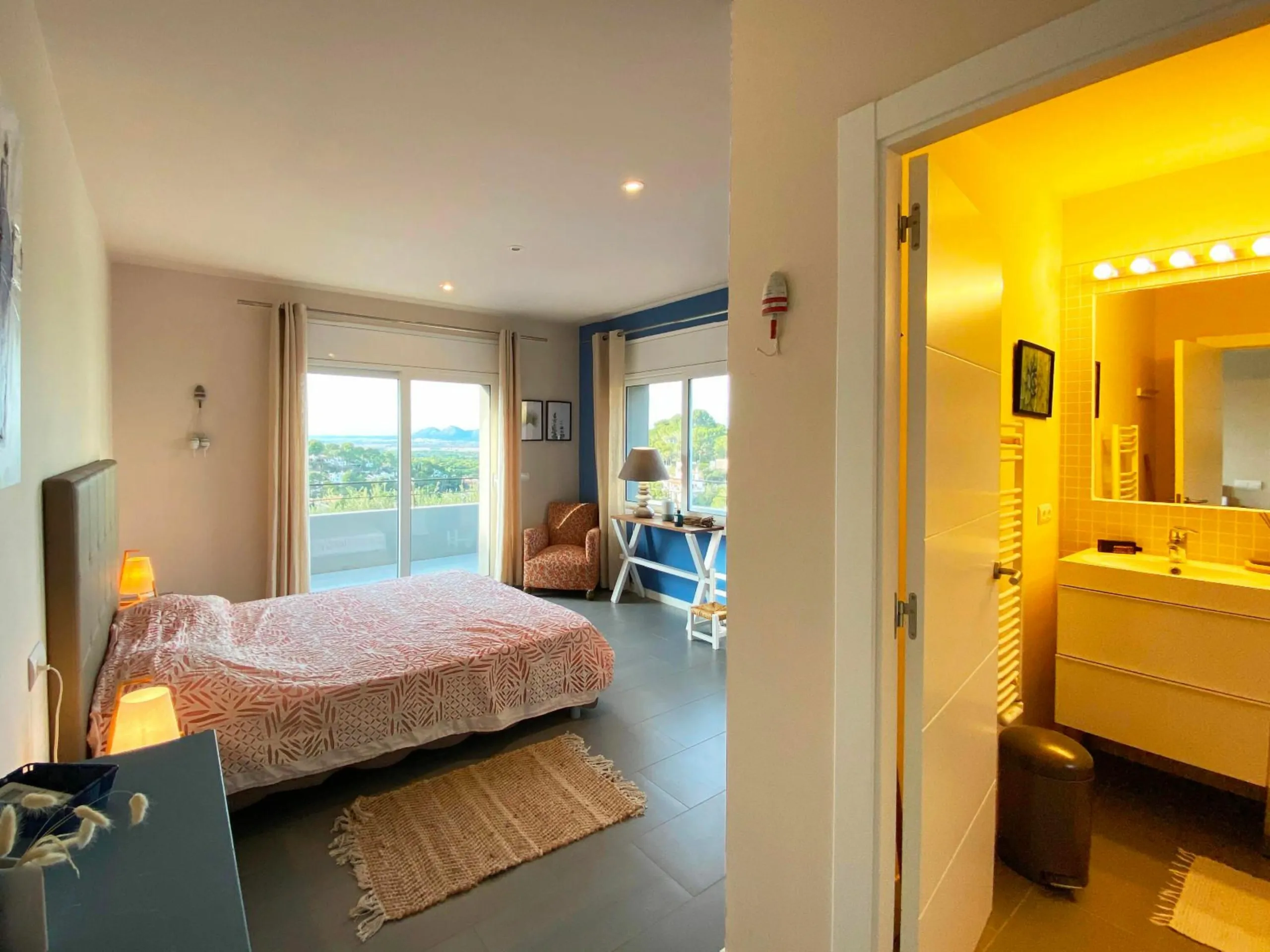 Modern Home in Begur, Just Minutes from Pals and Sa Riera Beaches, Costa Brava