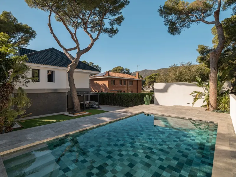 Moderne Villa im Neubau mit Meerblick in Bellamar, Castelldefels