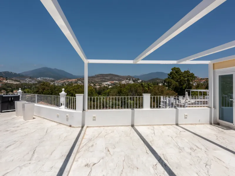EXCLUSIVE – Luxury 3-Bedroom Townhouse with Sea, Golf and Mountain Views