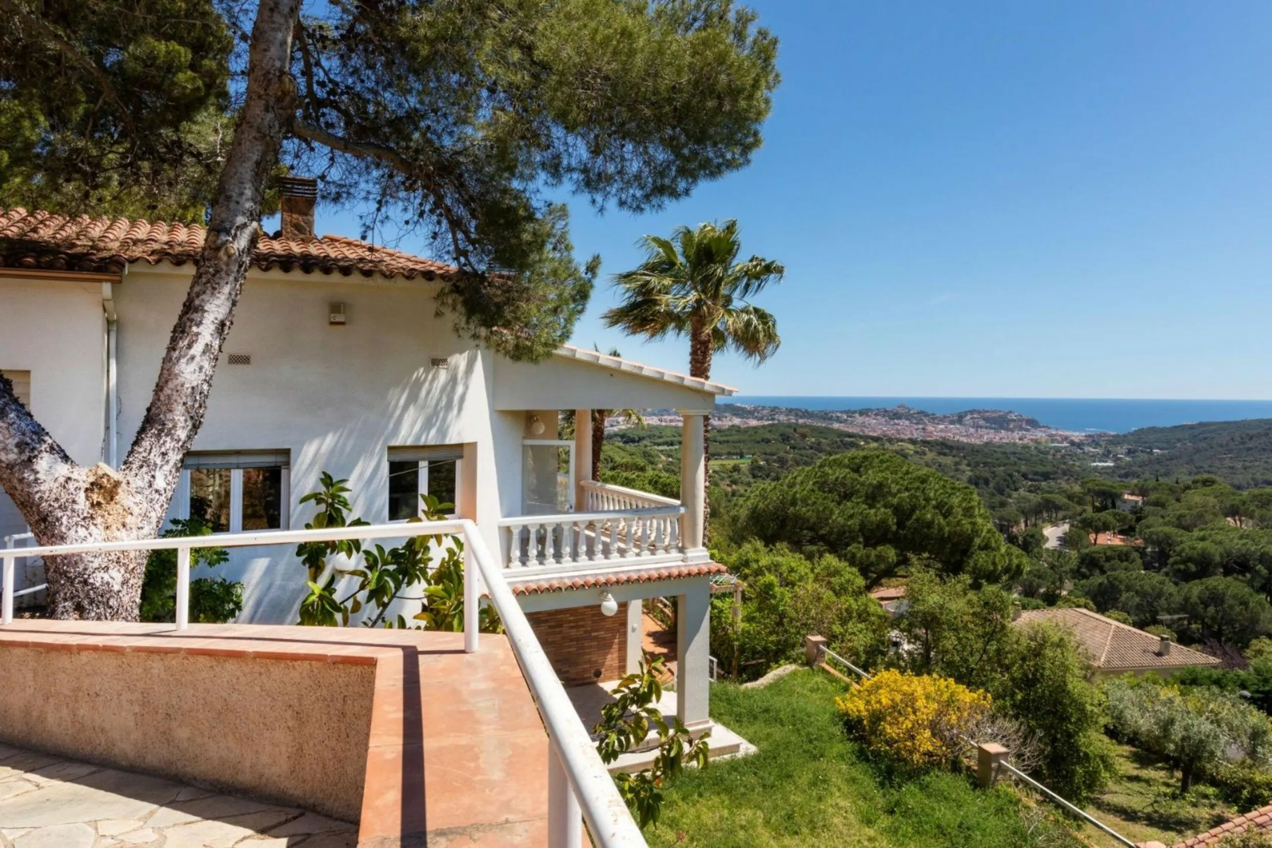 Charming House in the Casa Nova Residential Area in Sant Feliu de Guíxols, Costa Brava