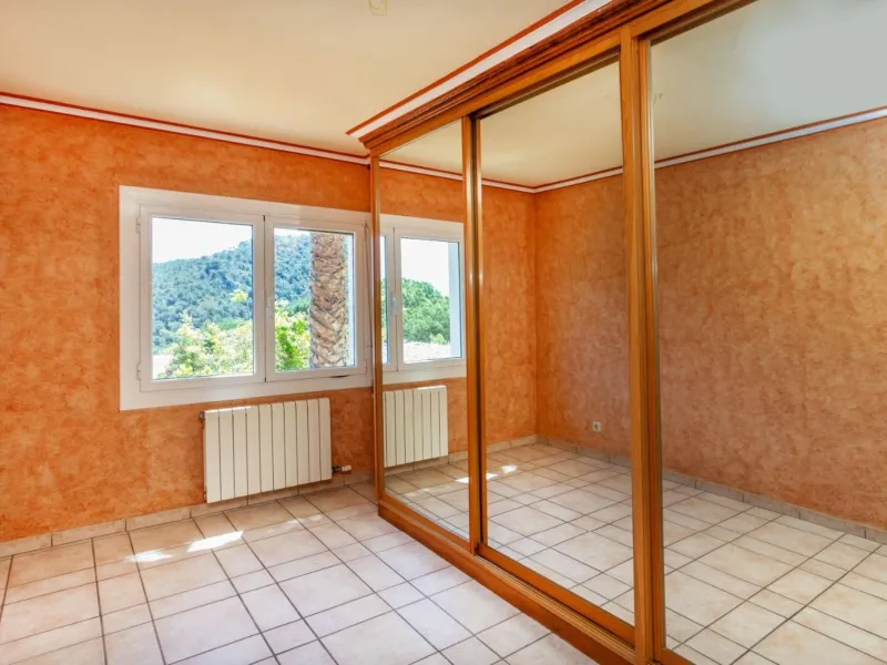 Charming House in the Casa Nova Residential Area in Sant Feliu de Guíxols, Costa Brava