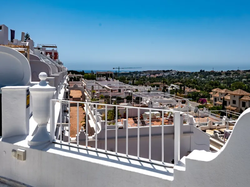 EXCLUSIVE – Luxury 3-Bedroom Townhouse with Sea, Golf and Mountain Views