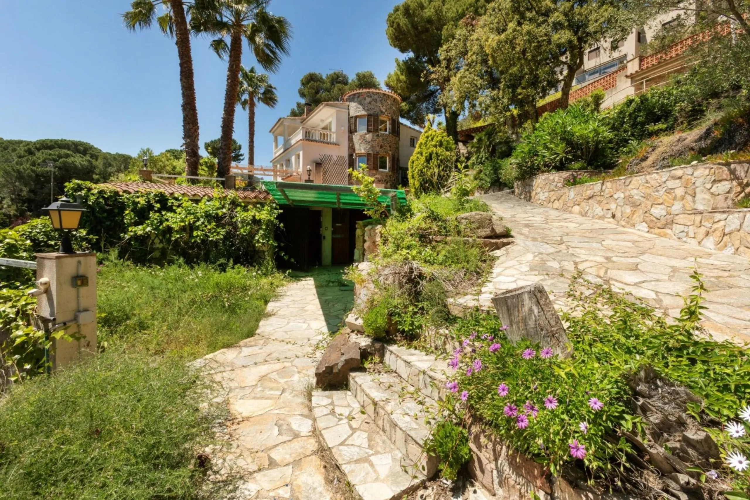 Charming House in the Casa Nova Residential Area in Sant Feliu de Guíxols, Costa Brava