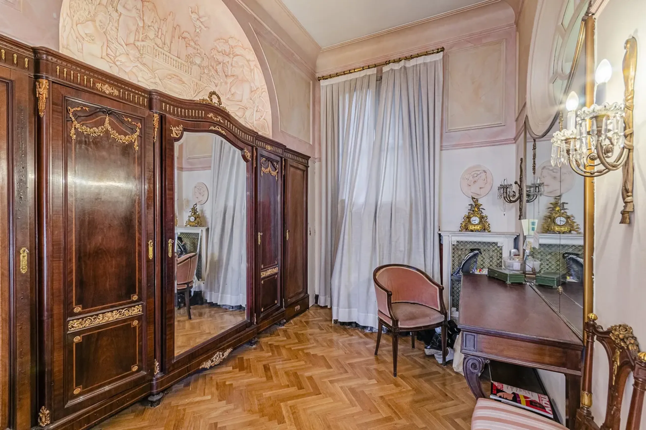 Elegant Catalan Modernist Apartment in the Prestigious Eixample Dreta District, Barcelona
