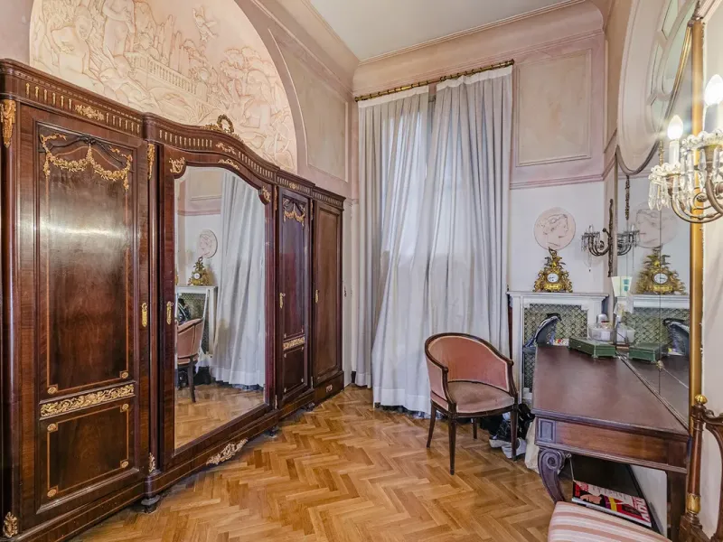 Elegant Catalan Modernist Apartment in the Prestigious Eixample Dreta District, Barcelona