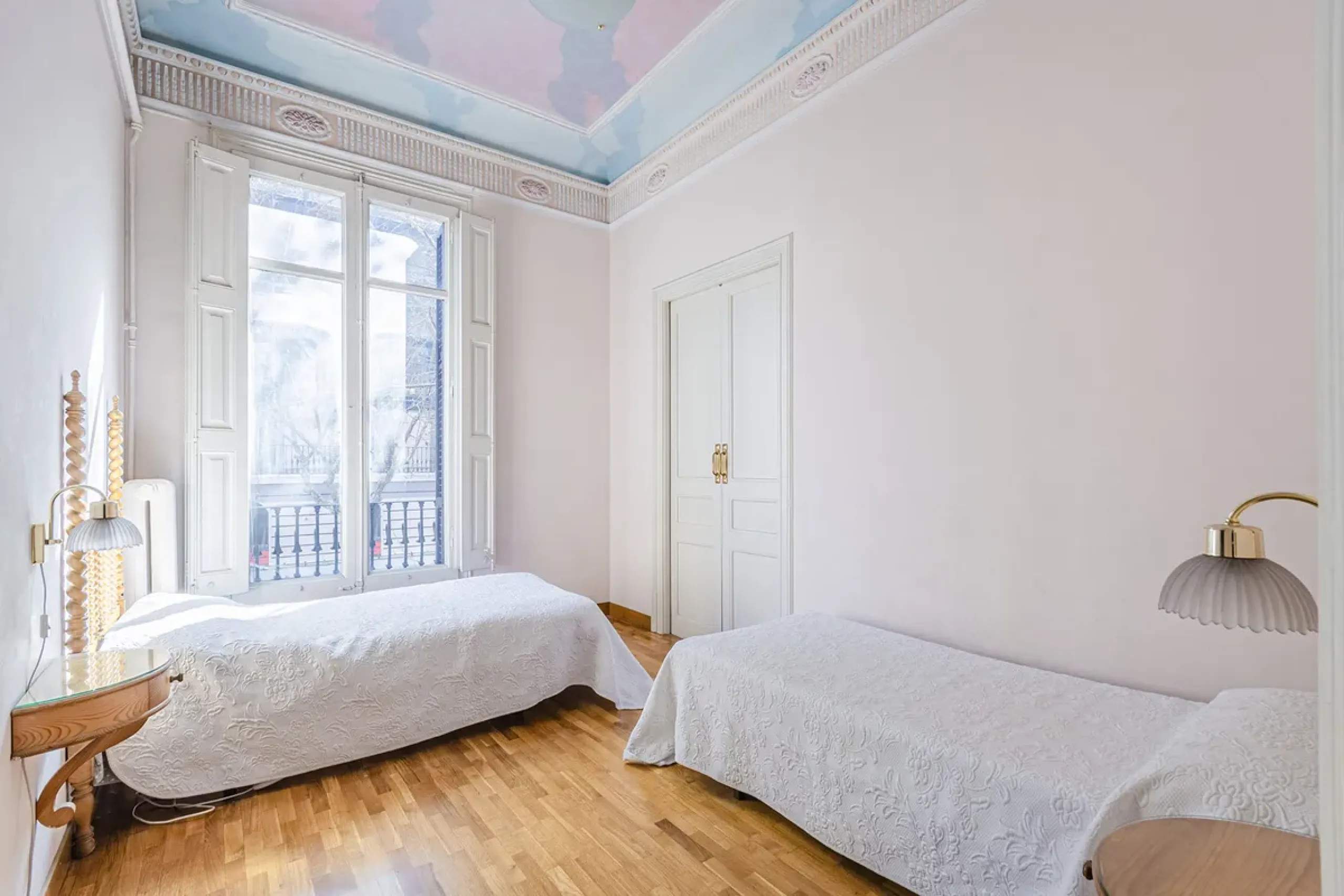 Elegant Catalan Modernist Apartment in the Prestigious Eixample Dreta District, Barcelona