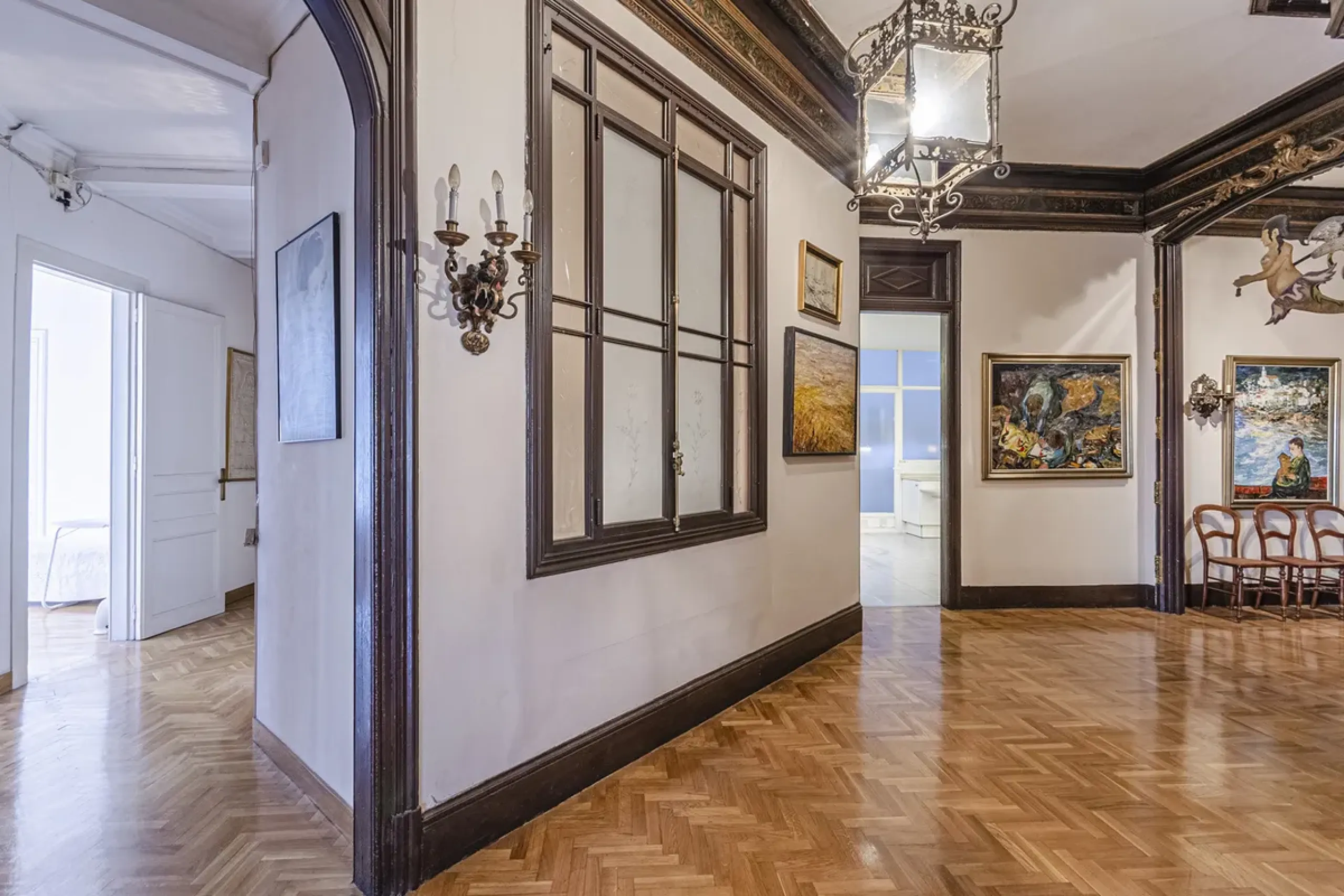 Elegant Catalan Modernist Apartment in the Prestigious Eixample Dreta District, Barcelona