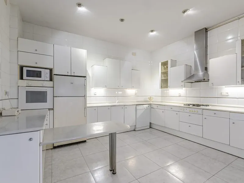 Elegant Catalan Modernist Apartment in the Prestigious Eixample Dreta District, Barcelona