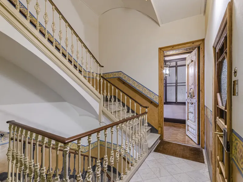 Elegant Catalan Modernist Apartment in the Prestigious Eixample Dreta District, Barcelona