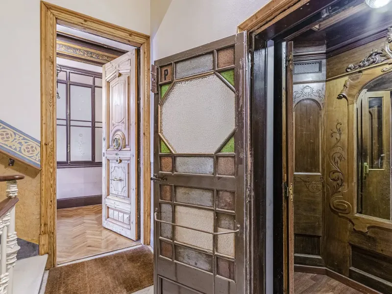 Elegant Catalan Modernist Apartment in the Prestigious Eixample Dreta District, Barcelona