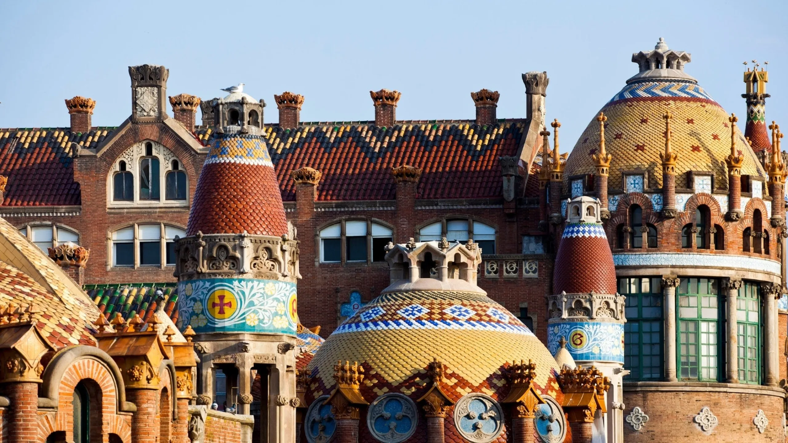 Commercial Premises With Tenant for Sale in Sant Pau neighbourhood, Barcelona