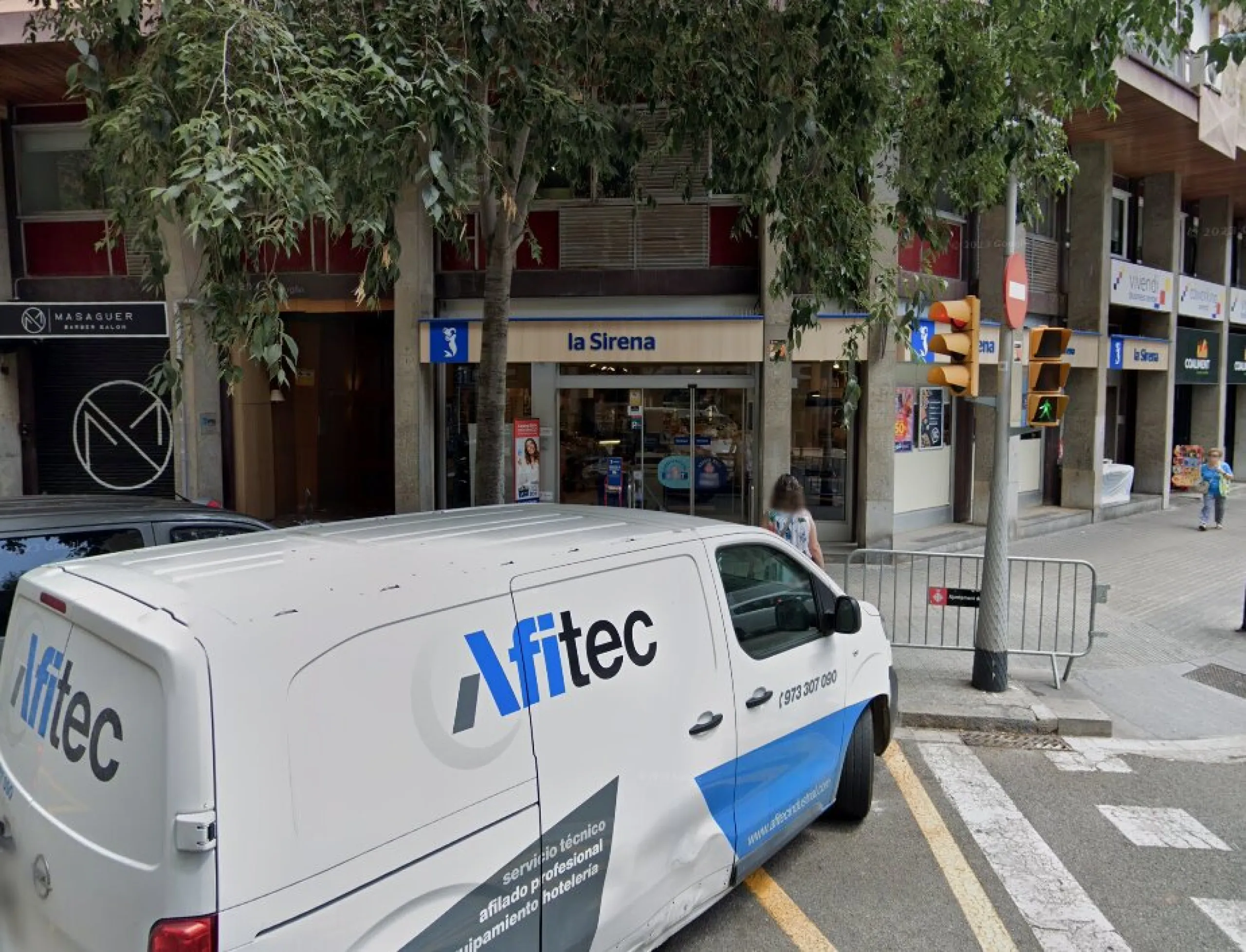 Commercial Premises with a Tenant in the Eixample District of Barcelona