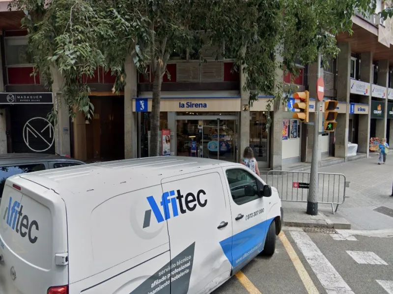 Commercial Premises with a Tenant in the Eixample District of Barcelona