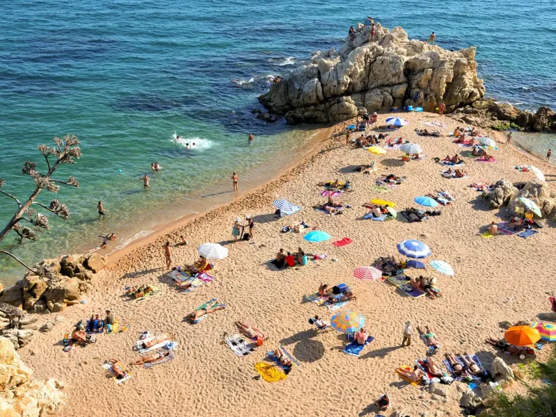 Seafront Development Land for a Hotel Complex – For Sale Near Barcelona