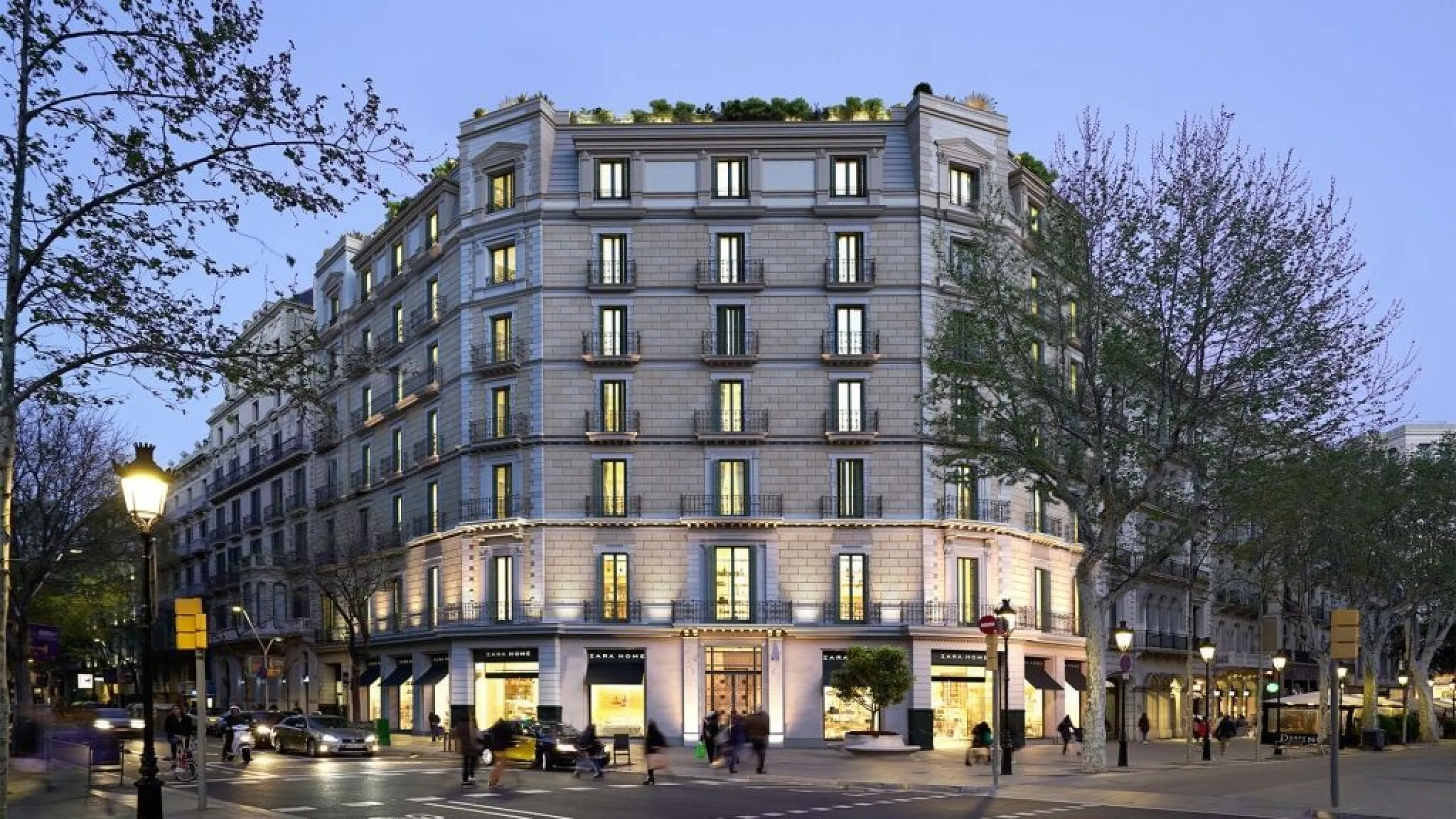 Luxury Apartments in a Renovated Building on Paseo de Gracia, Barcelona