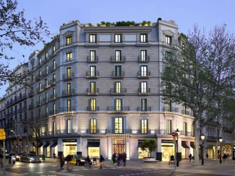 Luxury Apartments in a Renovated Building on Paseo de Gracia, Barcelona