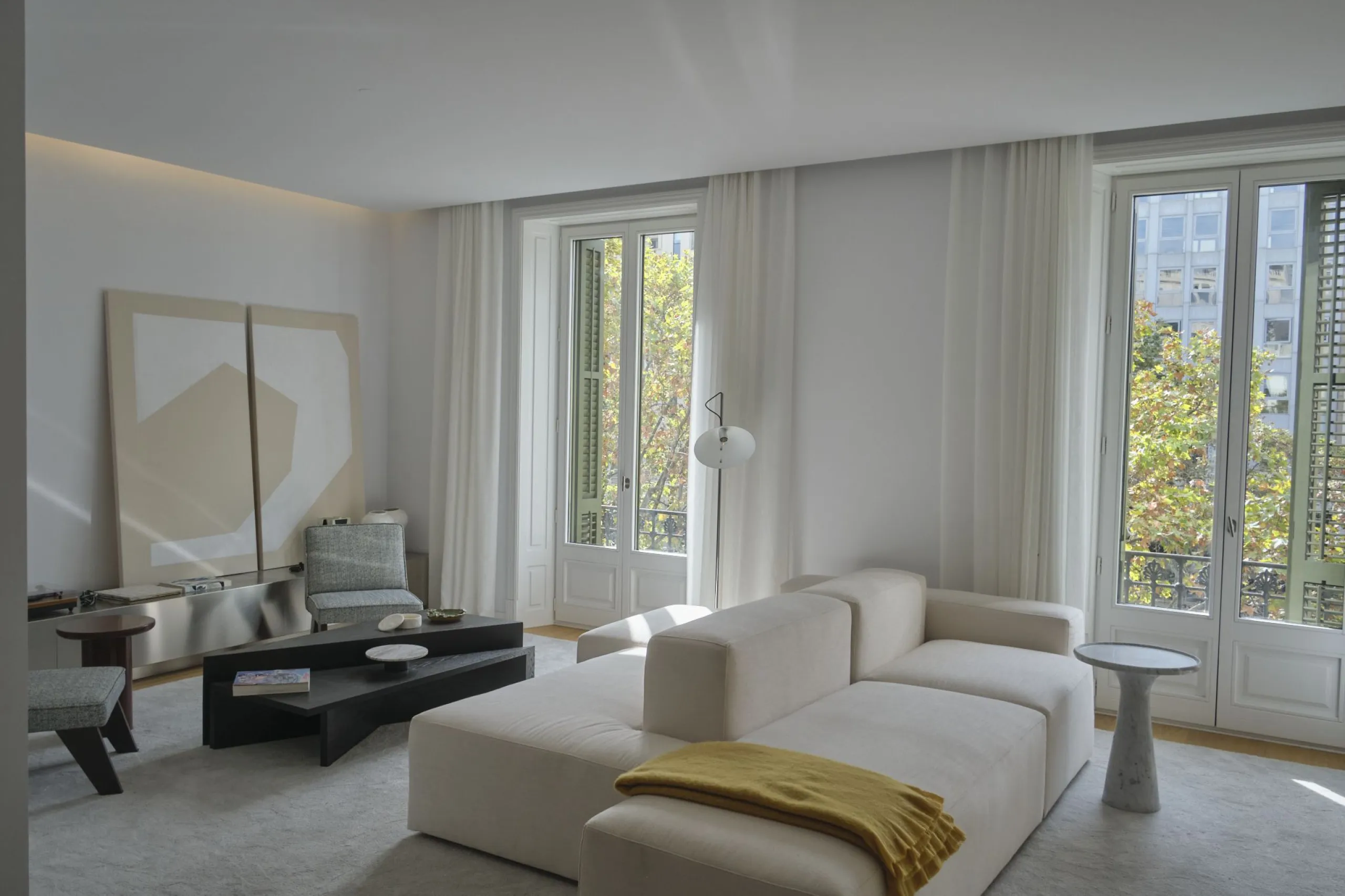 Luxury Apartments in a Renovated Building on Paseo de Gracia, Barcelona