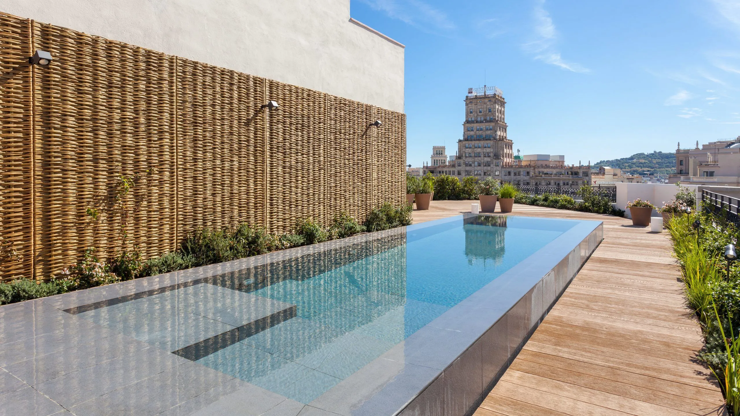 Luxury Apartments in a Renovated Building on Paseo de Gracia, Barcelona